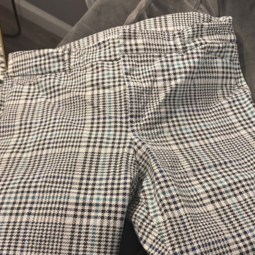 Old Navy Black and White Plaid Skinny Pants